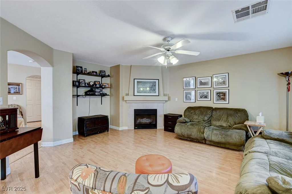 1348 Calle Montery, Las Vegas, NV 89117