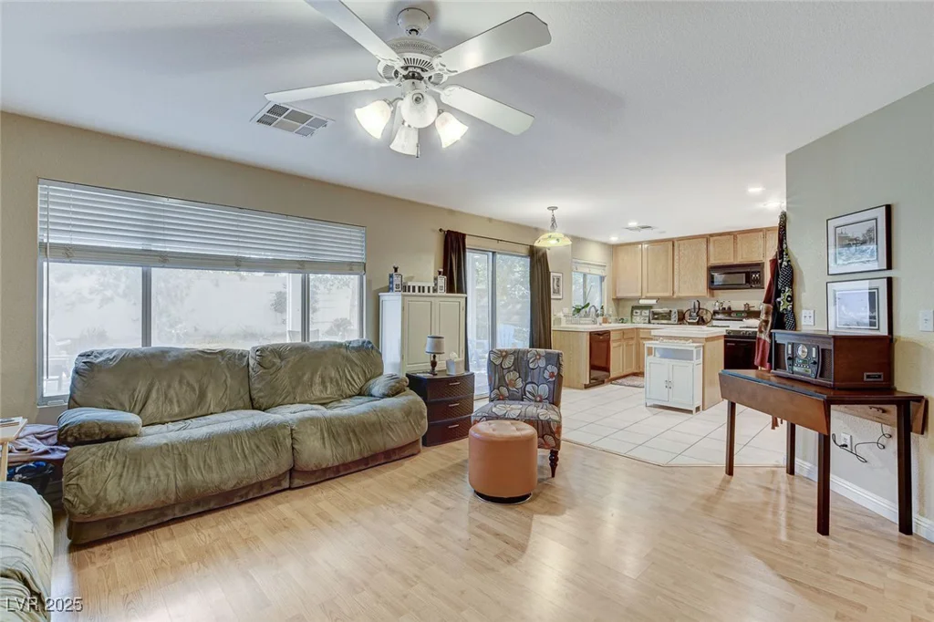 1348 Calle Montery, Las Vegas, NV 89117