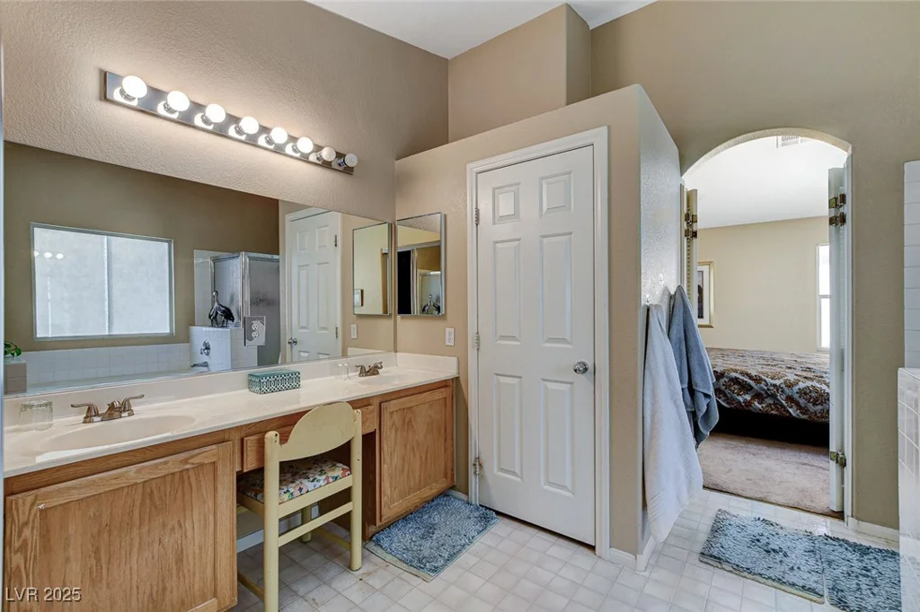 1348 Calle Montery, Las Vegas, NV 89117