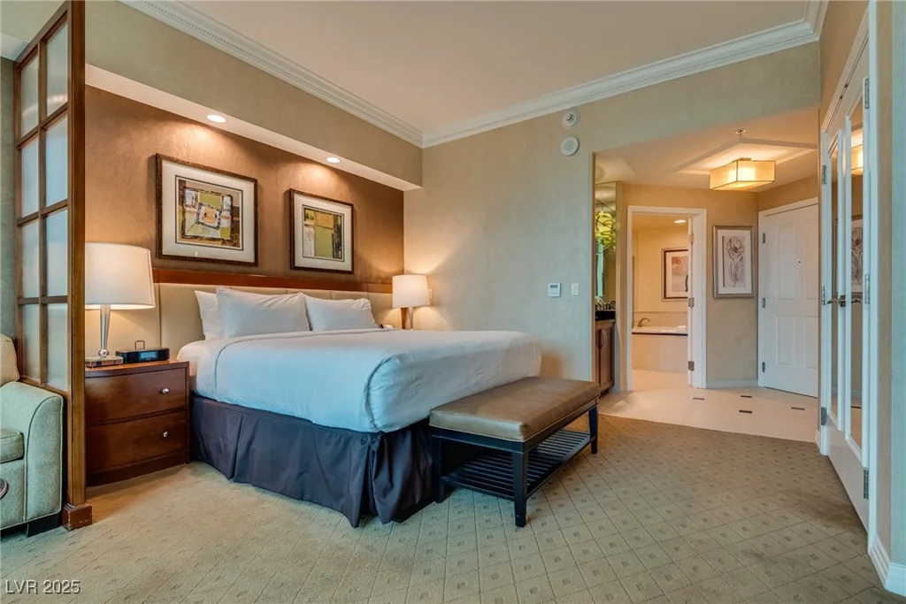 145 Harmon, Las Vegas, NV 89109