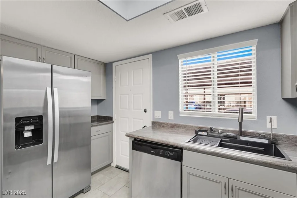 584 Sellers, Henderson, NV 89011