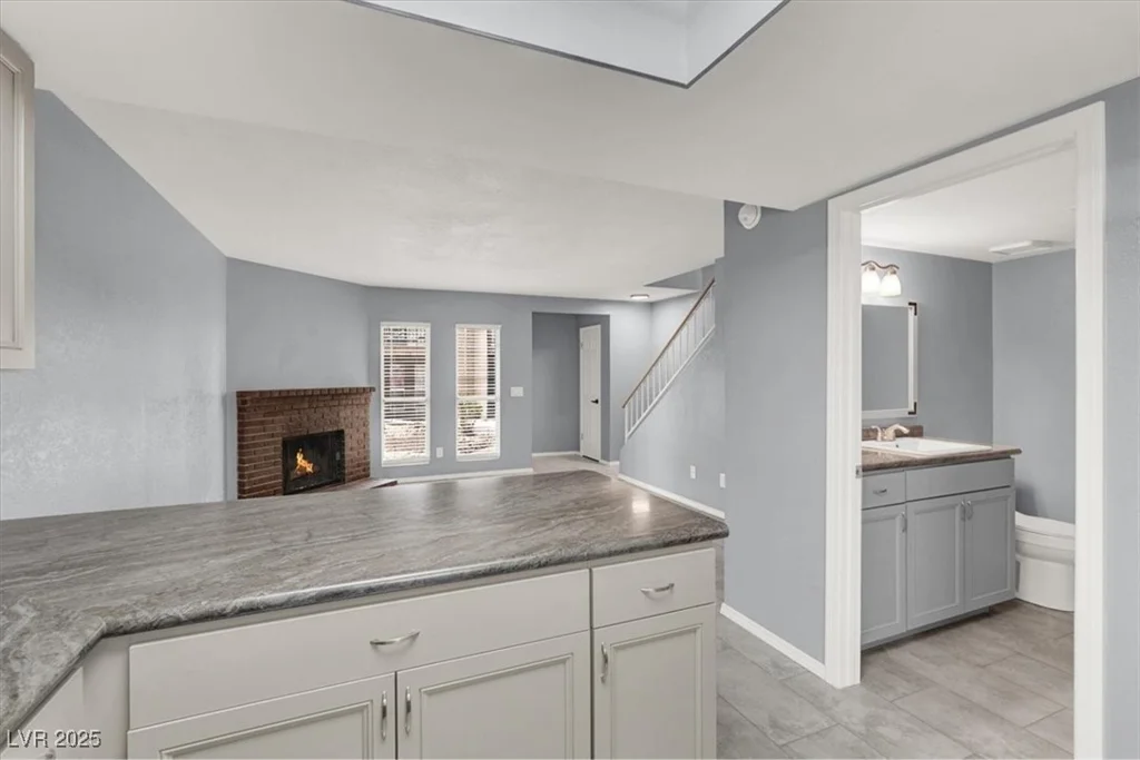 584 Sellers, Henderson, NV 89011