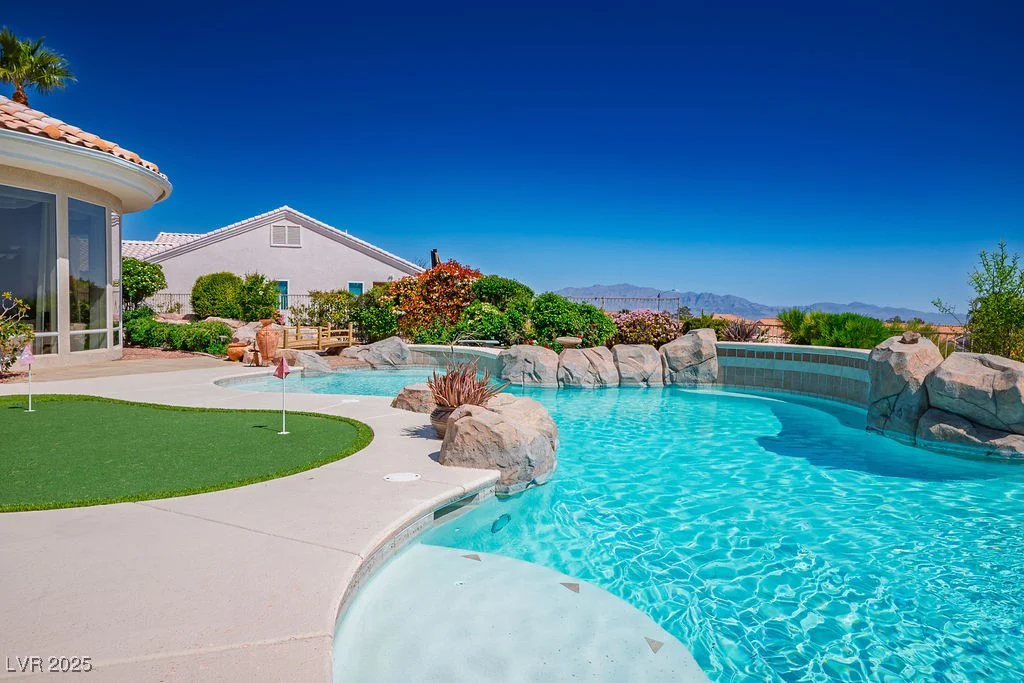 11037 Clarion, Las Vegas, NV 89134