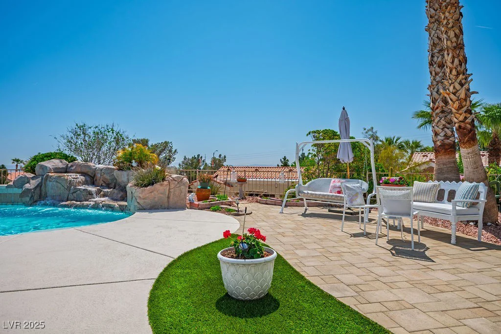 11037 Clarion, Las Vegas, NV 89134