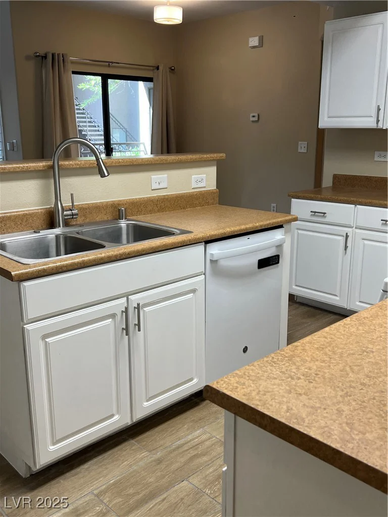 8250 Grand Canyon, Las Vegas, NV 89166