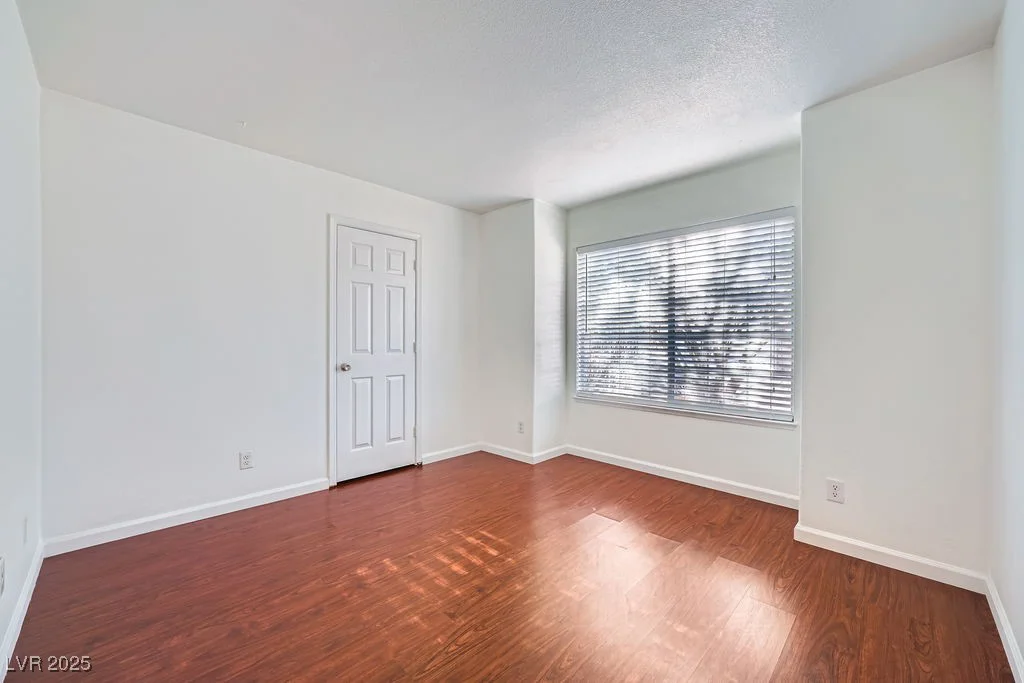 4620 Standing Bluff, Las Vegas, NV 89130