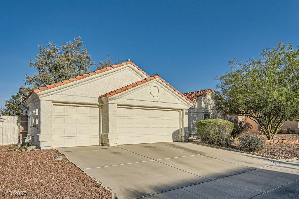 4620 Standing Bluff, Las Vegas, NV 89130