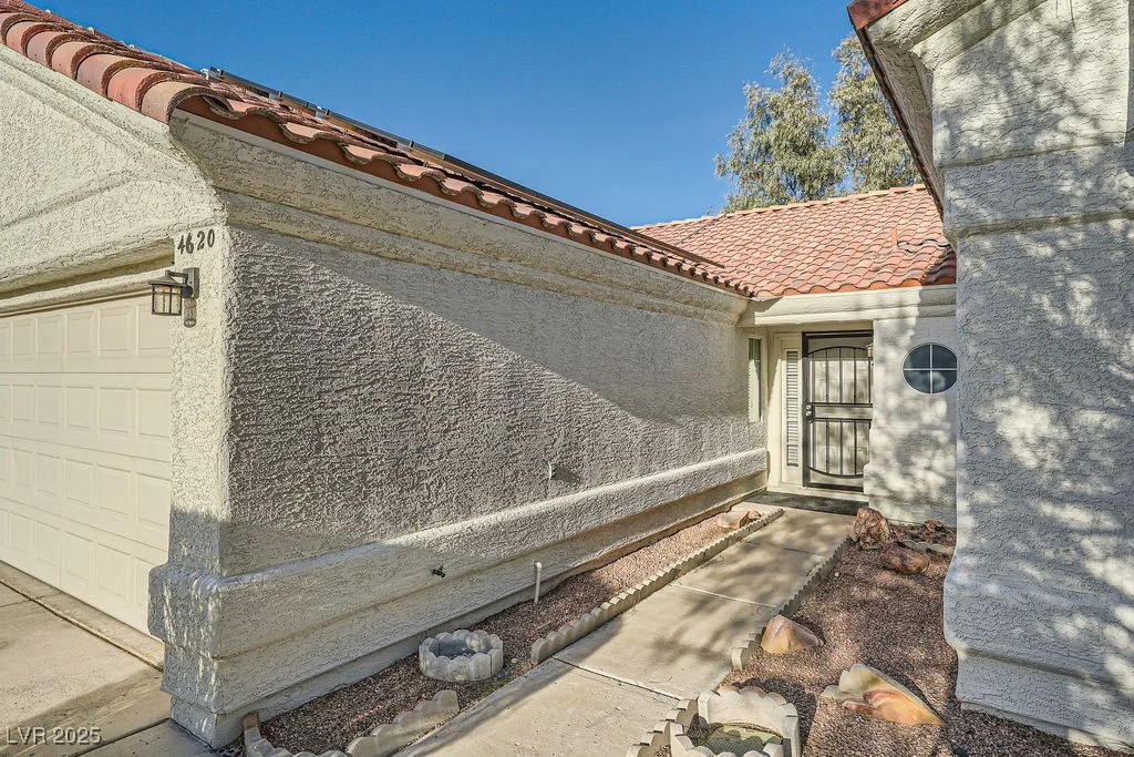 4620 Standing Bluff, Las Vegas, NV 89130
