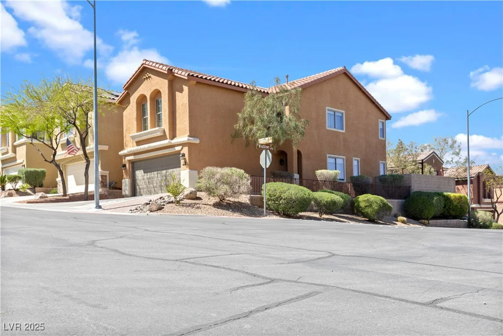 10624 Tuckermans, Las Vegas, NV 89129