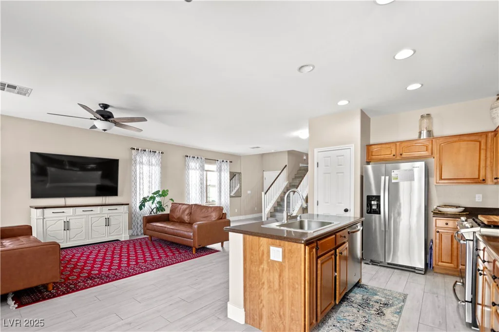 10624 Tuckermans, Las Vegas, NV 89129