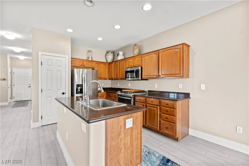 10624 Tuckermans, Las Vegas, NV 89129