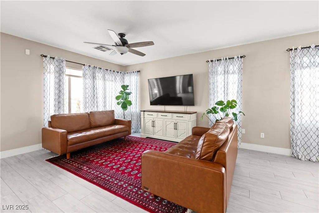 10624 Tuckermans, Las Vegas, NV 89129