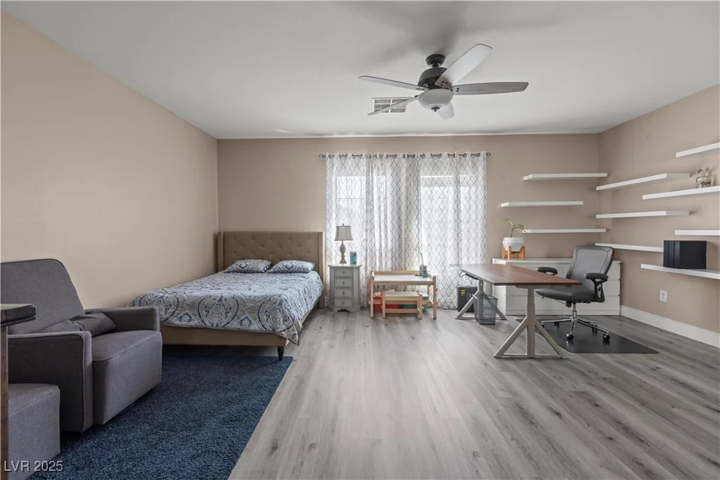 10624 Tuckermans, Las Vegas, NV 89129