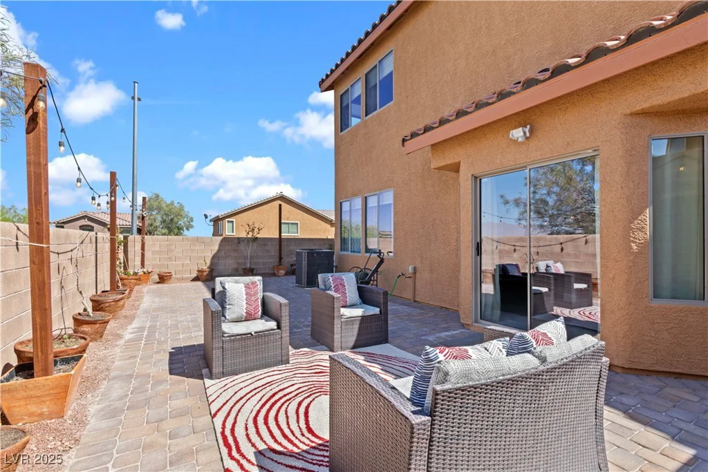 10624 Tuckermans, Las Vegas, NV 89129