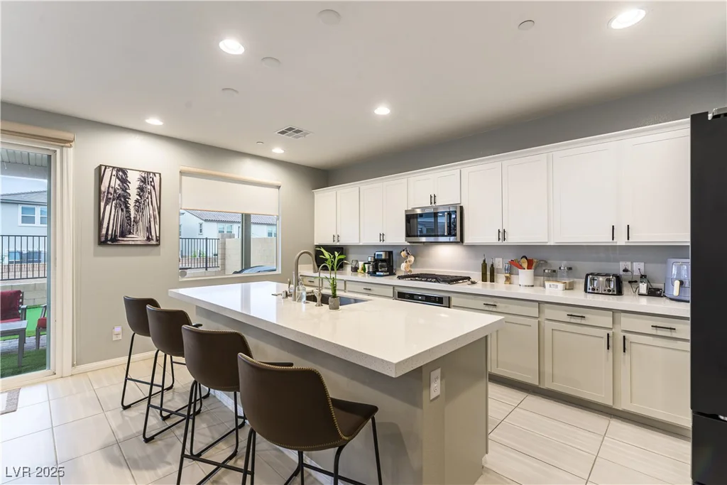 10372 Thurso, Las Vegas, NV 89166