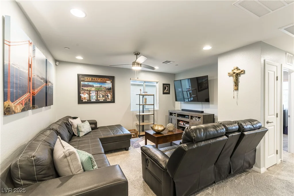 10372 Thurso, Las Vegas, NV 89166