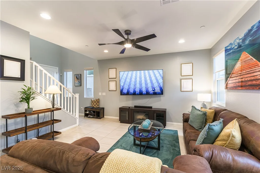 10372 Thurso, Las Vegas, NV 89166