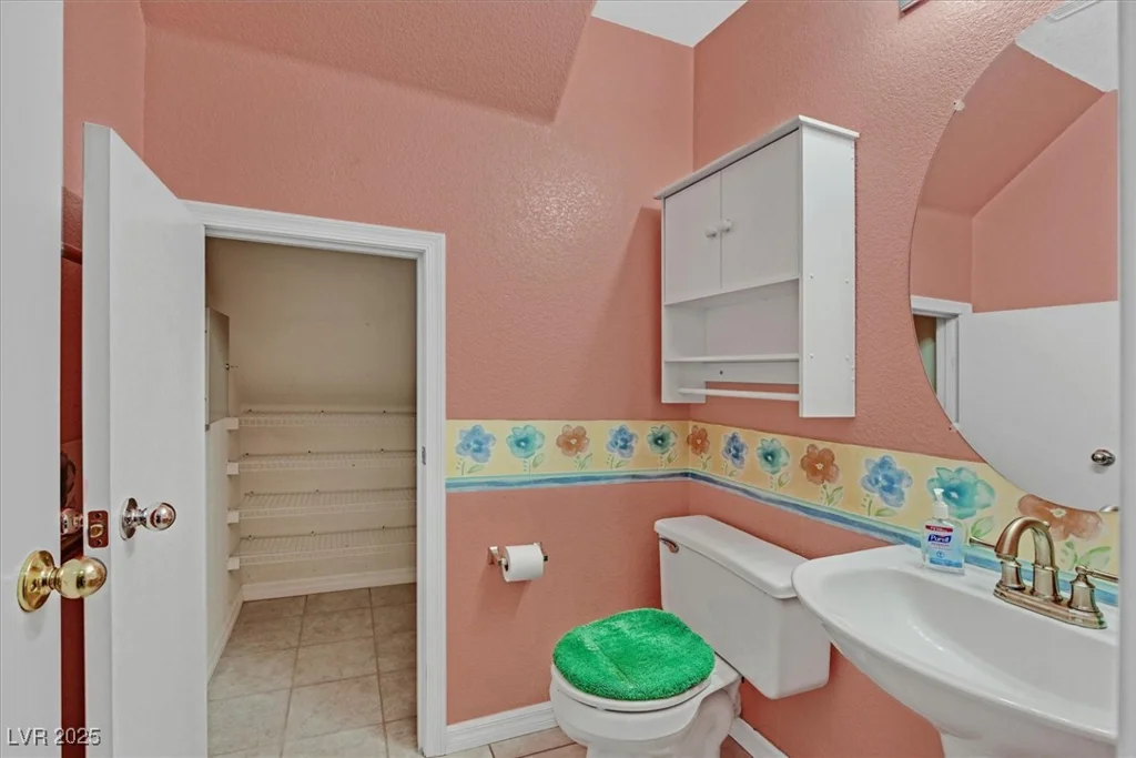 681 Peach Coral, Las Vegas, NV 89183