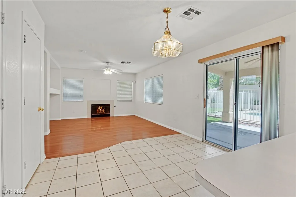 681 Peach Coral, Las Vegas, NV 89183