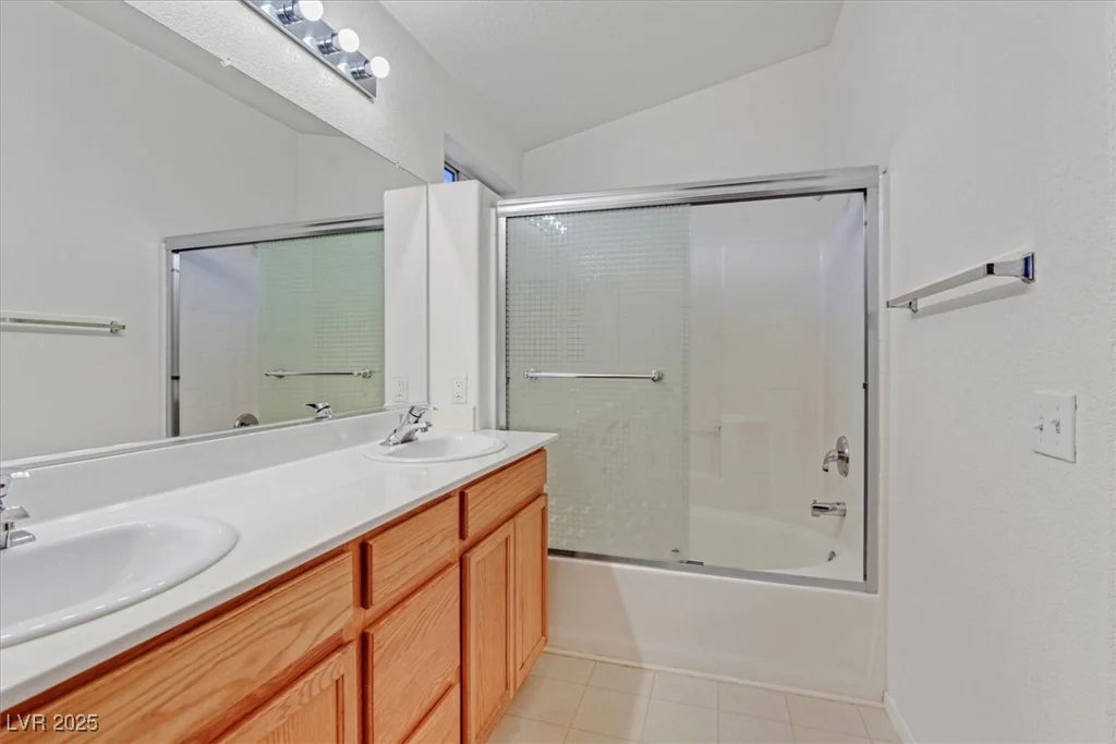 681 Peach Coral, Las Vegas, NV 89183