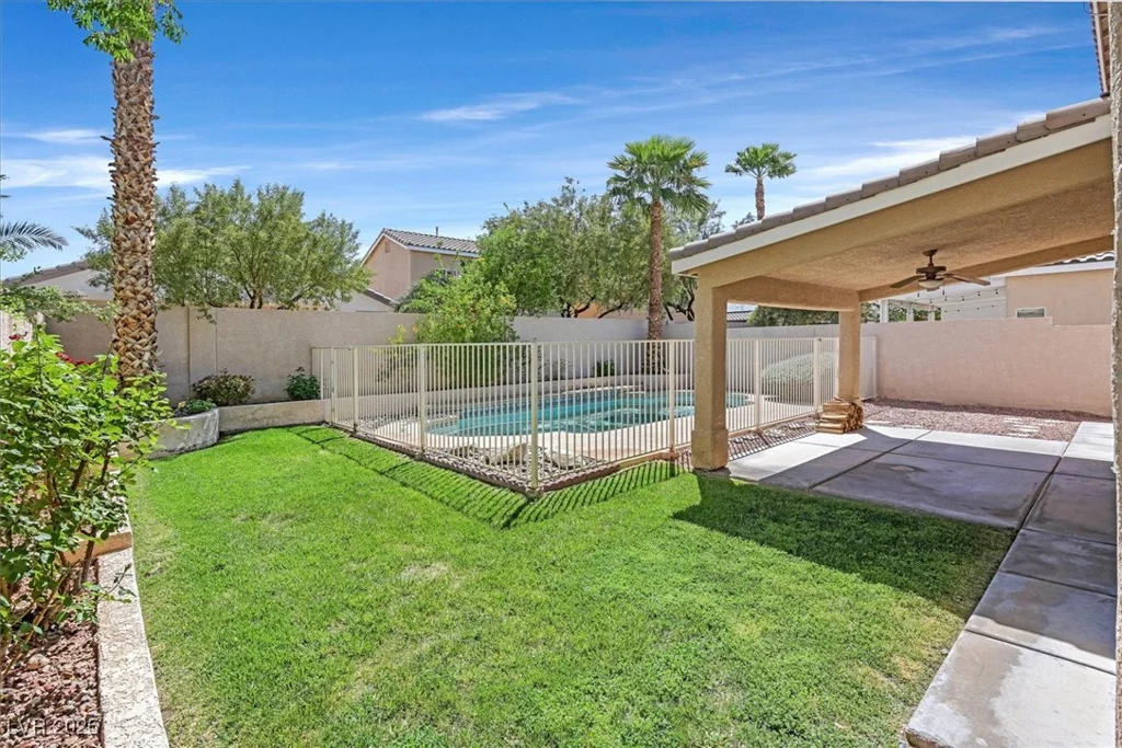 681 Peach Coral, Las Vegas, NV 89183