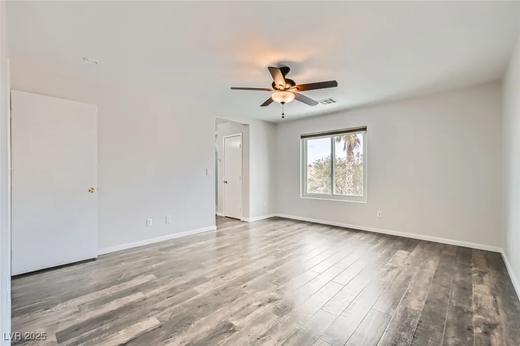 7829 Lovely Pine, Las Vegas, NV 89143