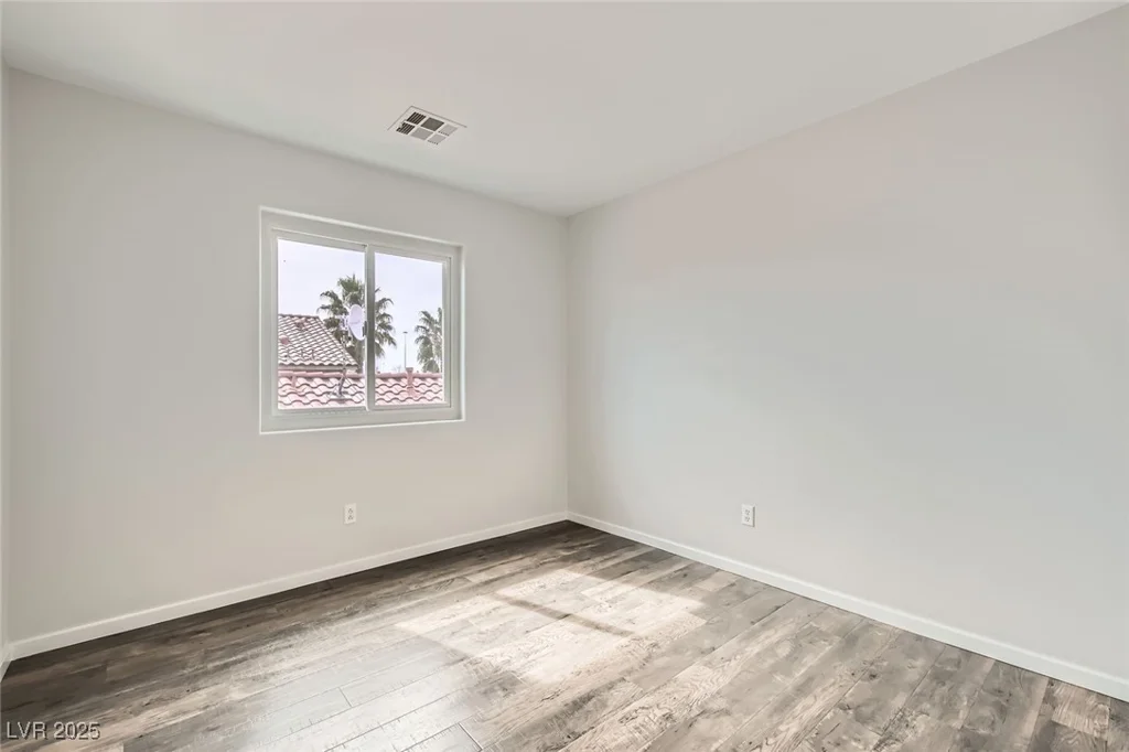 7829 Lovely Pine, Las Vegas, NV 89143
