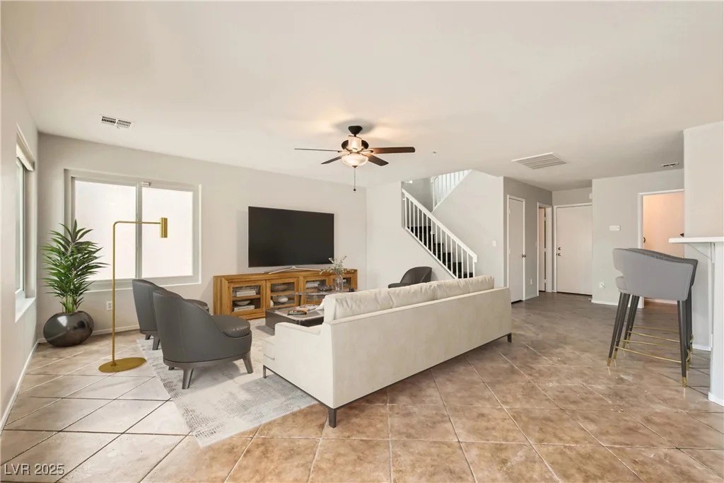 7829 Lovely Pine, Las Vegas, NV 89143