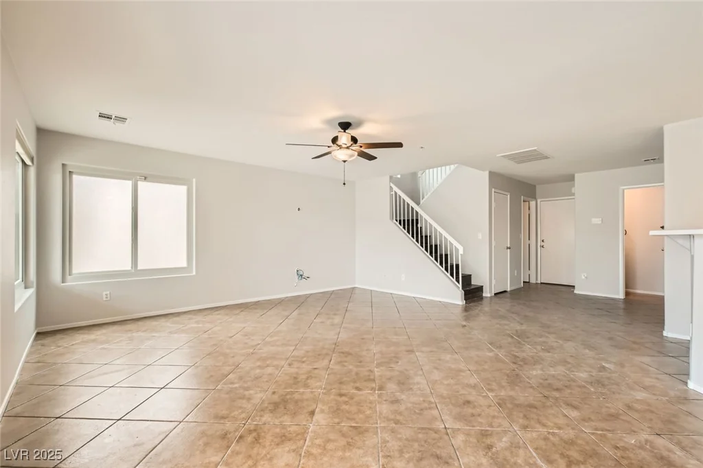 7829 Lovely Pine, Las Vegas, NV 89143