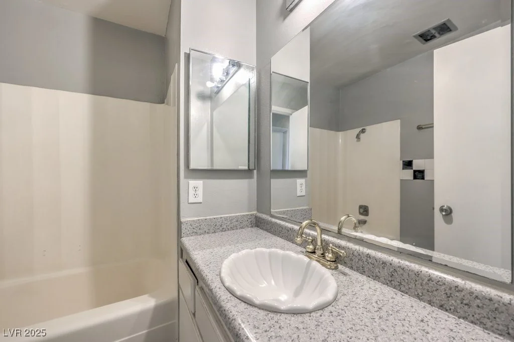 3948 Maple Hill, Las Vegas, NV 89115