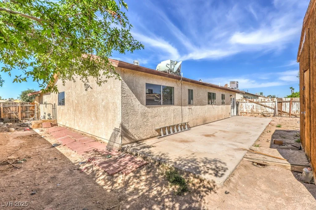 3948 Maple Hill, Las Vegas, NV 89115