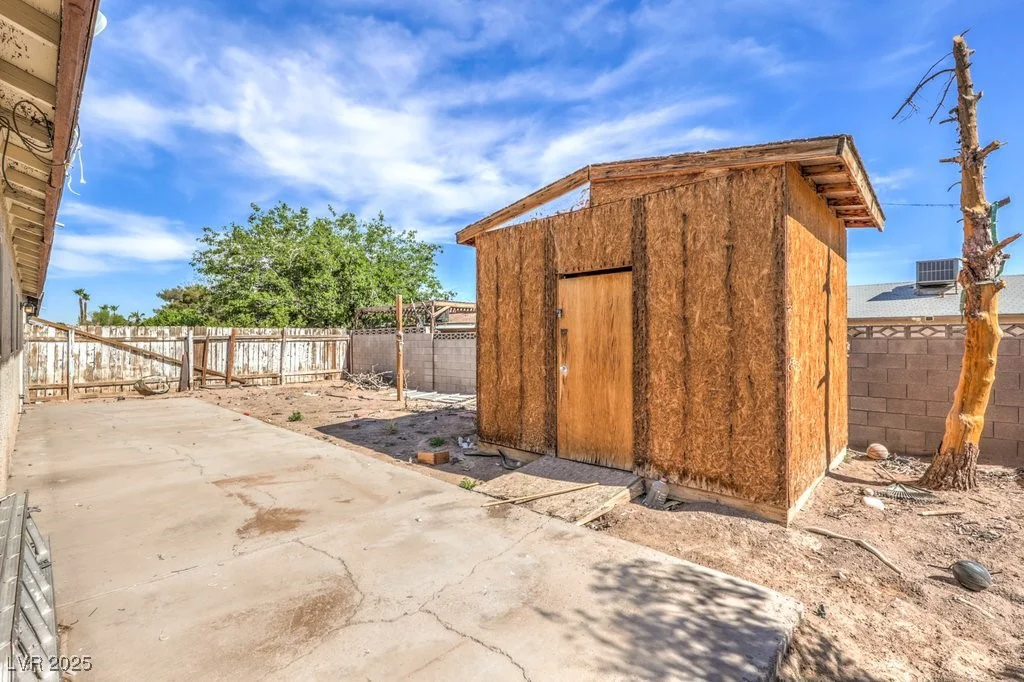 3948 Maple Hill, Las Vegas, NV 89115