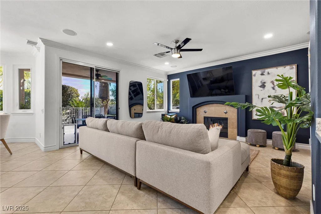134 Wentworth, Henderson, NV 89074