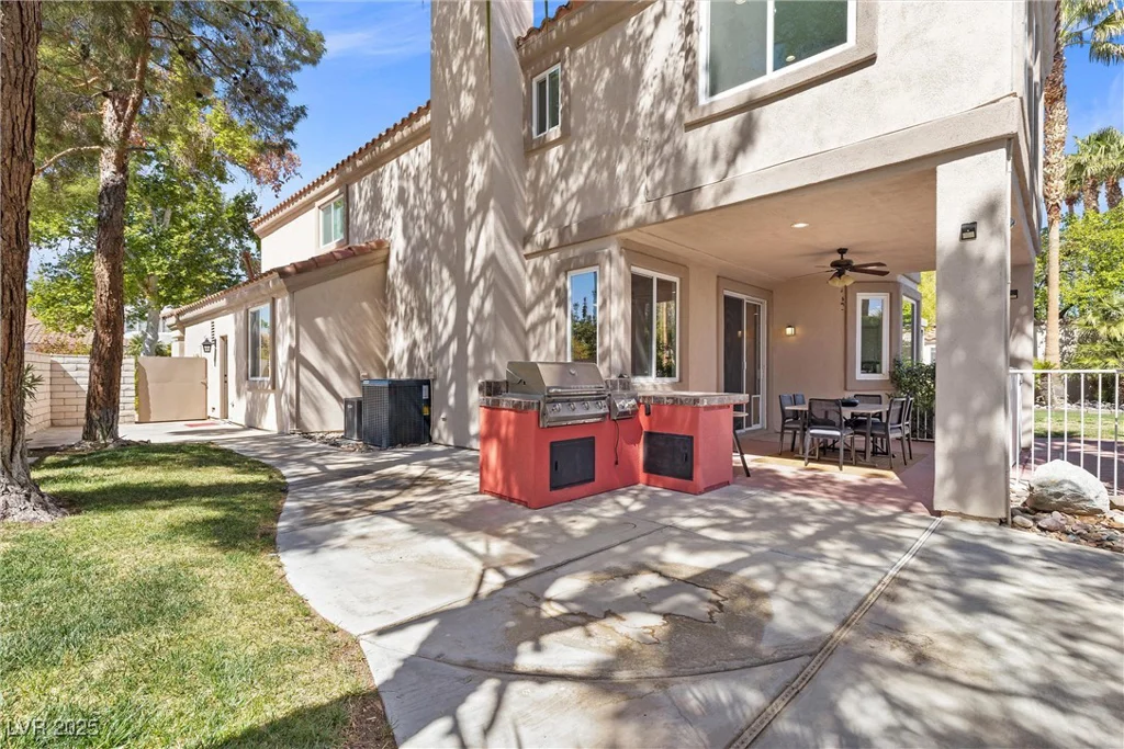 134 Wentworth, Henderson, NV 89074