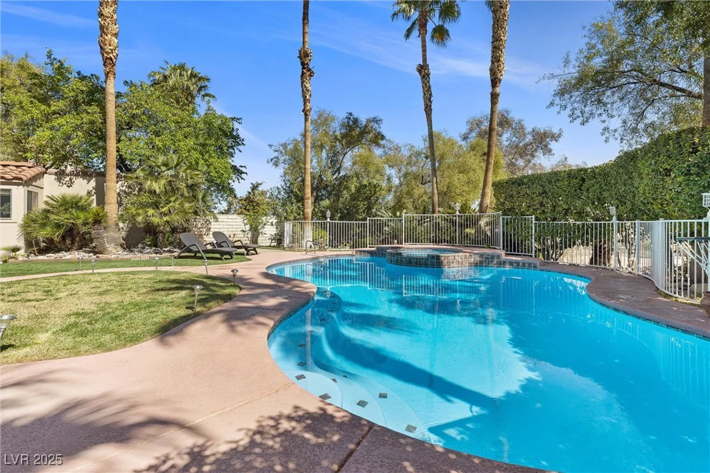 134 Wentworth, Henderson, NV 89074