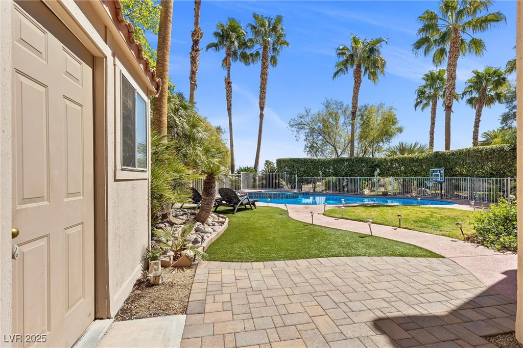 134 Wentworth, Henderson, NV 89074