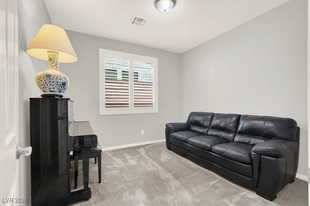 7806 Sundial Peak, Las Vegas, NV 89166