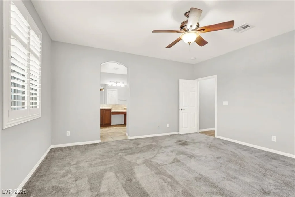 7806 Sundial Peak, Las Vegas, NV 89166