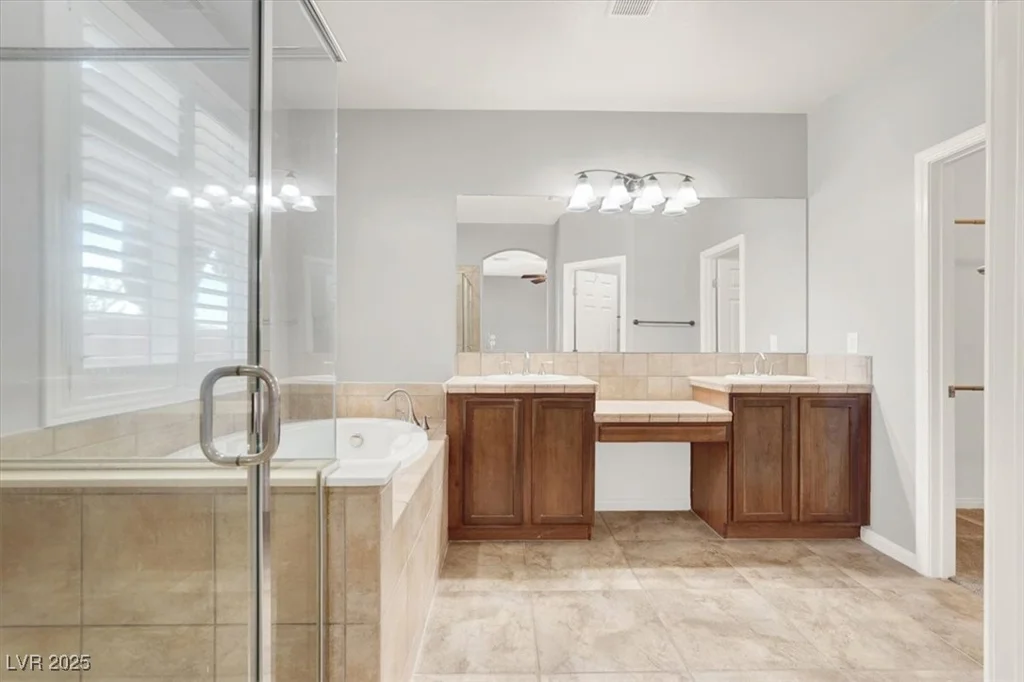7806 Sundial Peak, Las Vegas, NV 89166