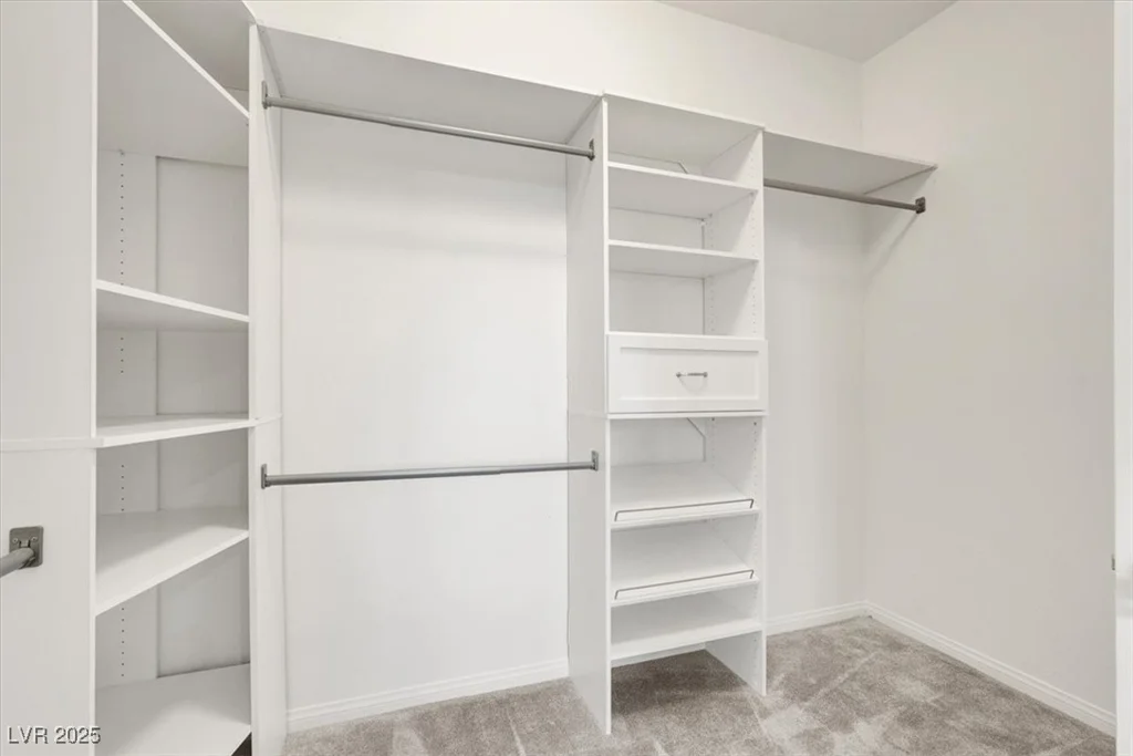 7806 Sundial Peak, Las Vegas, NV 89166