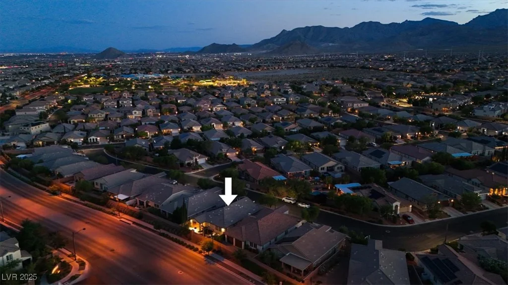 7806 Sundial Peak, Las Vegas, NV 89166