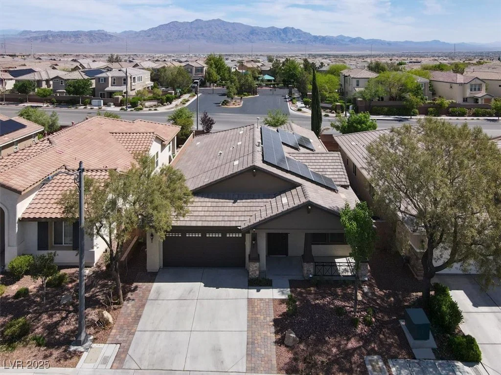7806 Sundial Peak, Las Vegas, NV 89166