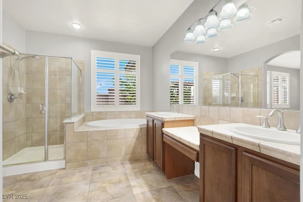7806 Sundial Peak, Las Vegas, NV 89166