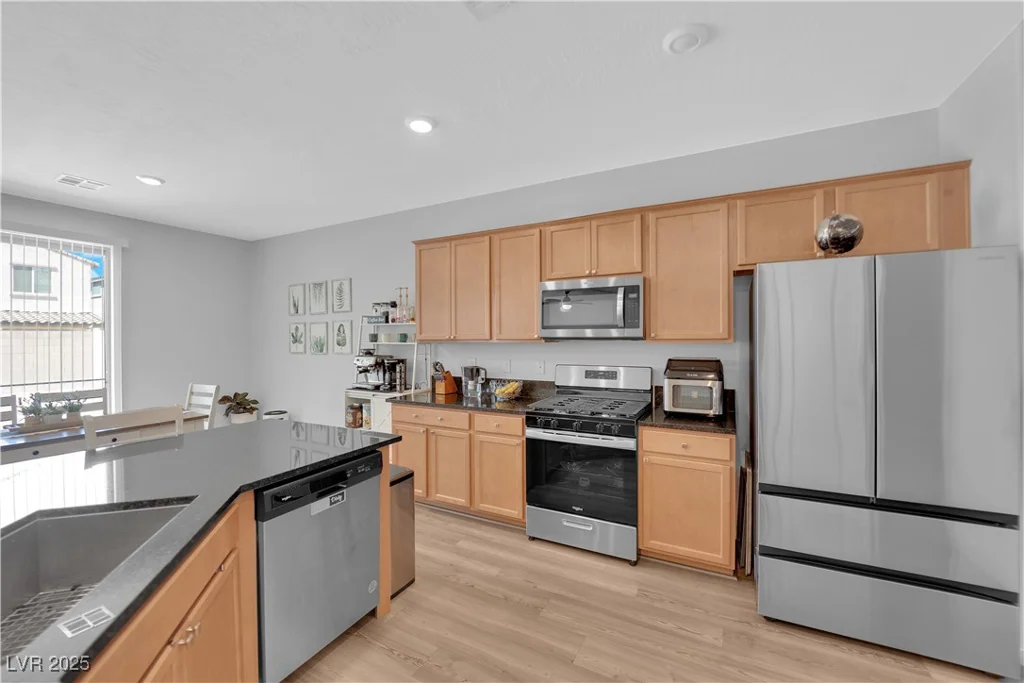6963 Stone Cactus, North Las Vegas, NV 89086