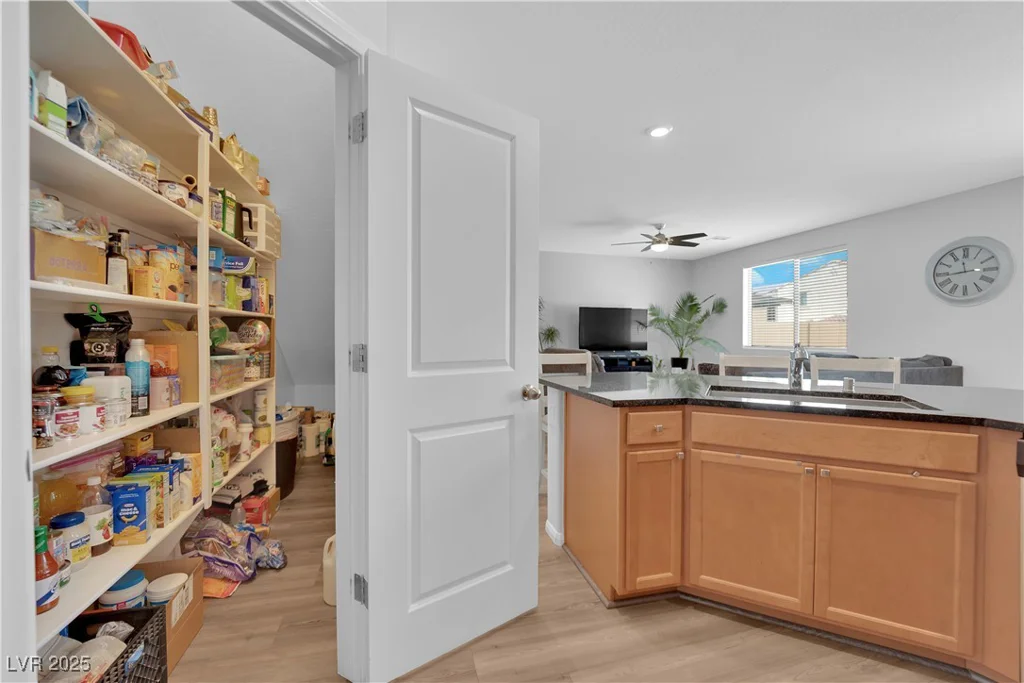 6963 Stone Cactus, North Las Vegas, NV 89086