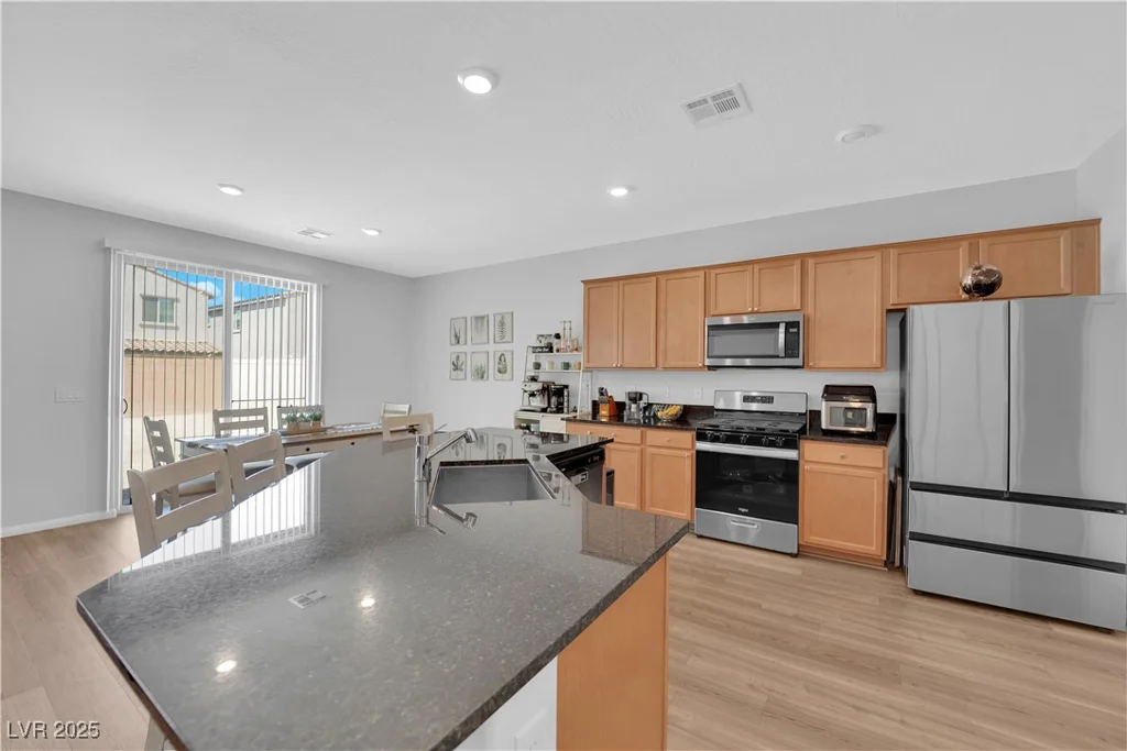 6963 Stone Cactus, North Las Vegas, NV 89086