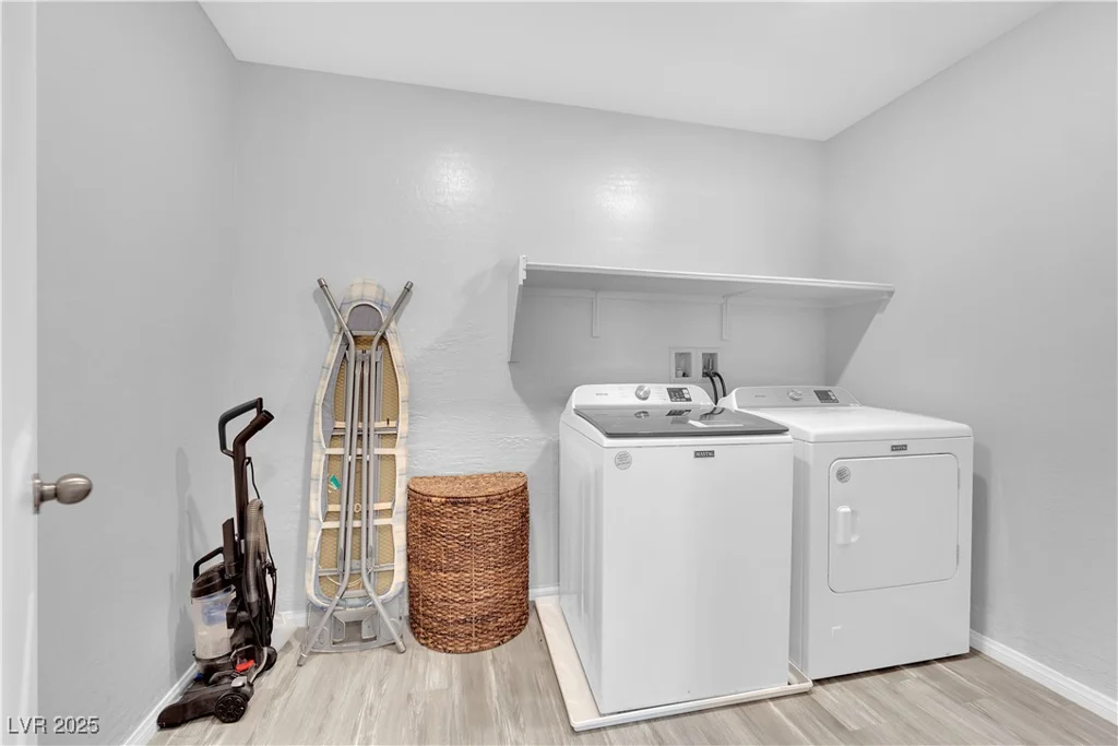 6963 Stone Cactus, North Las Vegas, NV 89086