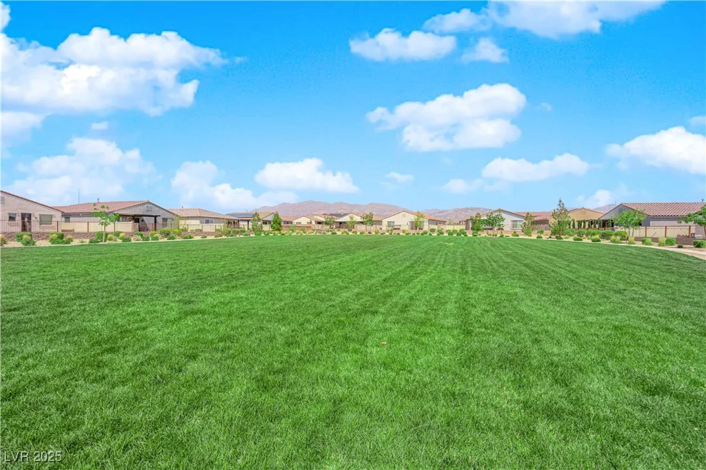6963 Stone Cactus, North Las Vegas, NV 89086