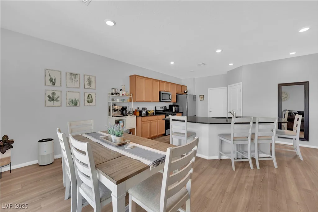 6963 Stone Cactus, North Las Vegas, NV 89086