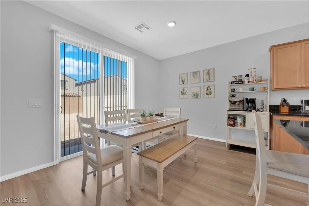 6963 Stone Cactus, North Las Vegas, NV 89086